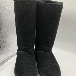 BearPaw Black Winter Boots